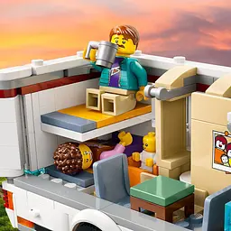 Конструктор LEGO City Пригодницький будинок на колесах для відпустки 385 деталей (60454) - мініатюра 8