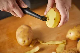 Овочечистка Fiskars Functional Form з рухомим лезом Чорна 1014419 - мініатюра 5