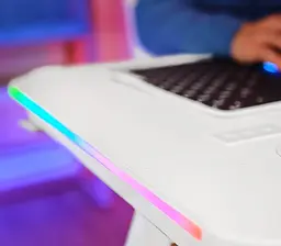 Trust Стіл GXT 709W LUMINUS, (120х74см), RGB, білий - мініатюра 7