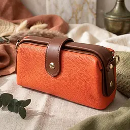 Жіночий клатч з цікавою клямкою з натуральної шкіри Vintage 22424 помаранчевий