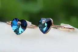 Кільце Xuping Jewelry сердечко Сваровскі блакитне хамелеон р 16 золотисте - мініатюра 2