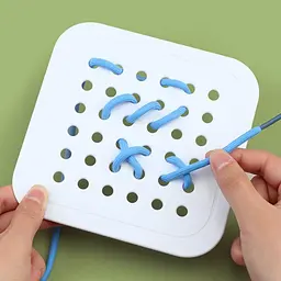Настільна інтерактивна гра Ummi 22050 Competition Sew Fast White - мініатюра 5