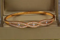 Браслет бенгл Xuping Jewelry Синусоїди 60 мм 8 мм на руку від 17 см до 19 см золотистий