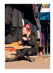 Pocket Guides to Fashion: A Pocket Guide to Dr. Martens - Hannah Kane - мініатюра 5