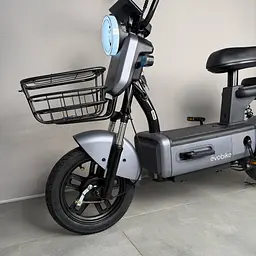 Електровелосипед EVOBIKE Nova S 500W 48V 12Ah з 2 сидіннями, корзиною та поворотниками, простий і надійний, для міста і села, графітові-сірого кольору - мініатюра 18