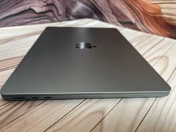 Ноутбук Apple MacBook Air 13.6" 2022 M2/24/512 (P96WXPHLWV) Б/в - мініатюра 6