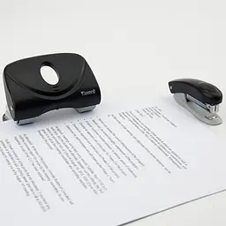 Діркопробивач для паперу Axent Welle-2 з пластиковим верхом 20 аркушів чорний (3820-01-A) - мініатюра 6