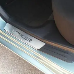 Накладки на пороги для Mitsubishi Lancer IX 2003-2007Нержавіюча сталь із загином та Логотипом 4 шт (P-MI07) - мініатюра 4