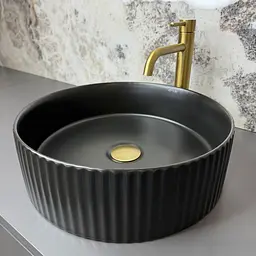Умивальник VBI Brindisi M накладний 40x40 см black matt VBI-014104
