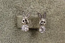 Сережки дитячі Xuping Jewelry зайчики із білими фіанітами 10 мм сріблясті