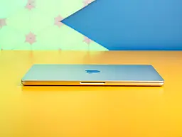 Ноутбук Apple MacBook Air 13'' M2 Retina Starlight 2022 (MLY13) Б/У [173652] - мініатюра 4