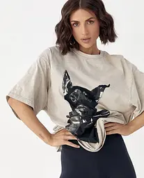 Футболка жіноча тай-дай з принтом Doberman 20347 бежева - мініатюра 2