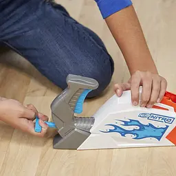 Ігровий набір Hasbro з бластером Nerf Nitro Flameshot (E3055) - мініатюра 5