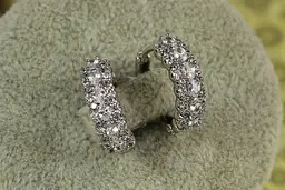 Сережки кільця Хuping Jewelry Стужа 1,5 см сріблясті
