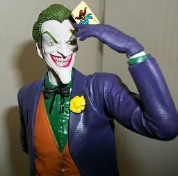 Діорама Джокер ДС Бетман Joker Batman DC Gallery 25 см statue ¦J 10.45 - мініатюра 4