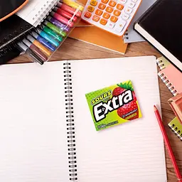 Жувальна гумка Extra Sours Strawberry Sugar Free Chewing Gum 15 стіків - мініатюра 6