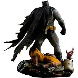 Статуетка DC Comics Batman the dark knight returns 1/6 diorama (Бетмен) - мініатюра 3