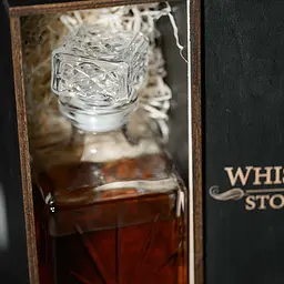 Подарунковий набір віскі Whiskey Stones №11 графин Selecta в дерев'яному пеналі - мініатюра 7