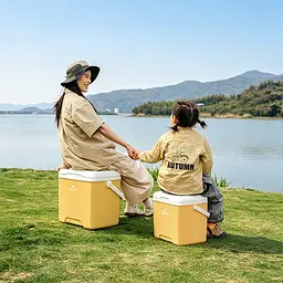 Туристичний холодильник Naturehike Whales PU CNK2450CF012, 32 л, світло-коричневий - мініатюра 6