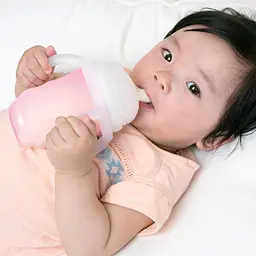 Гризунок-ручка Olababy GentleBottle силіконовий, білий (82020) - мініатюра 4