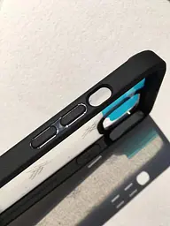Оригінальний протиударний чохол Spigen Ultra Hybrid для iPhone 13 Matte Black ACS03523 - мініатюра 4