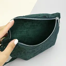 Бананка шкіряна Handycover Ukraine через плече зелена - мініатюра 7