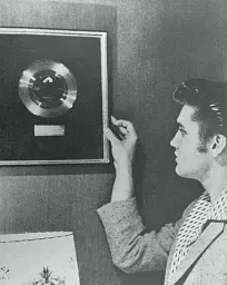 Elvis Presley Treasures. The Story of the King of Rock 'n' Roll Told Through His Personal Momentos - мініатюра 6