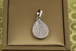Кулон Xuping Jewelry Крапля з дрібними фіанітами 1,9 см сріблястий