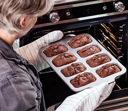 Форма для випікання кексів KitchenAid СС006068-001 38.7х24.4х4 см сіра - мініатюра 4