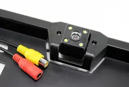 Камера заднього виду з LED підсвічуванням в рамці номера CAR CAM UKC 5032 чорний - мініатюра 4