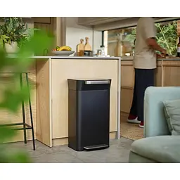 Контейнер для сміття Joseph Joseph Titan Black з ущільнювачем 30 л (30146) - мініатюра 7