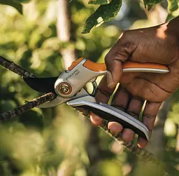 Площинний секатор суцільнометалевий Fiskars Plus P531 (1057168) - мініатюра 5