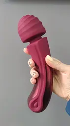 Вібратор Dream Toys Dinky Curved Wand Jacky O -мікрофон, 23 см бордовий - мініатюра 2