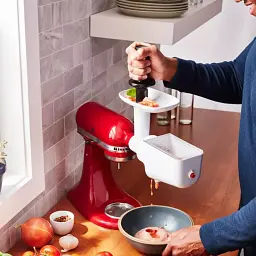 Насадка-сито для перетирання овочів і фруктів KitchenAid 5KSMFVSP до моделі 5KSMFGA біла - мініатюра 4