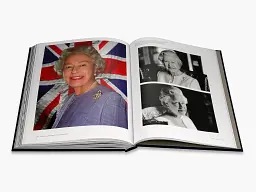 Queen Elizabeth II - мініатюра 5