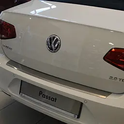 Накладка на задній бампер для Volkswagen Passat B8 4D 2014-2023 Нержавіюча сталь з загином 1 шт (Premium Z-VW34) - мініатюра 2