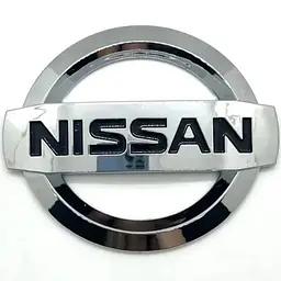 Емблема решітки задня для Nissan Хром 130х110 мм ПластикНА НАПРЯМНИХ (Завод)