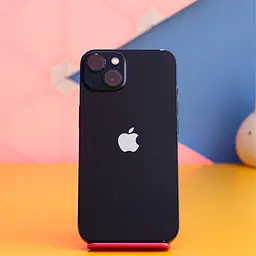 Смартфон Apple iPhone 13 256GB Midnight (MLQ63) Б/В [172781] - мініатюра 1