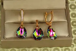 Набір Xuping Jewelry Велика крапля із зеленим каменем Сваровські золотистий - мініатюра 2