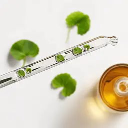 Есенція для обличчя Skin1004 Madagascar Centella Ampoule ампульна 30 мл - мініатюра 4