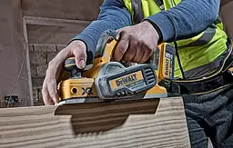Рубанок акумуляторний DeWalt без АКБ та ЗП DCP580NT - мініатюра 6