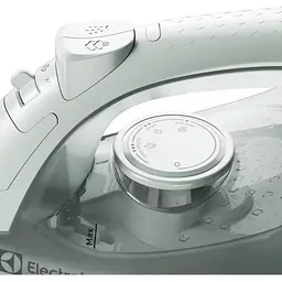 Праска компактна Electrolux 2000 Вт 200 мл паровий удар 80 г керамічна підошва зелений - мініатюра 4