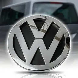 Задня емблема Volkswagen T5 2003-2015 хромована 130 мм (OEM 7H0853630ULM)