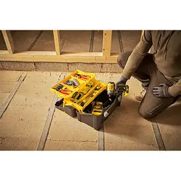 Ящик для інструментів Stanley ESSENTIAL Cantilever, 19", 490х290х250 мм, з металевими зам (STST83397-1) - мініатюра 4