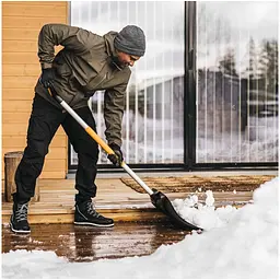 Скрепер для прибирання снігу Fiskars X-series (1057178) - мініатюра 6