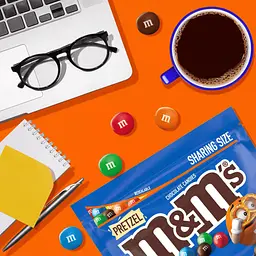Драже M&M's Pretzel 209.8г - мініатюра 3