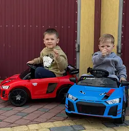 Дитячий електромобіль PRIMA CAR Cabrio 6V 5A (спойлер, пульт, LED-фари, звук, відкривні двері, педаль газу), Червоний - мініатюра 9