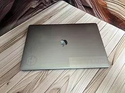 Ноутбук Apple MacBook Pro 15" A1707 i7-7820HQ/16/1TB (C02TX0XHHTDF) Б/в - мініатюра 7
