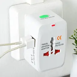 Перехідник мережевий Travel Adaptor Universal, набір 2 штуки, універсальний трійник для розеток - мініатюра 3