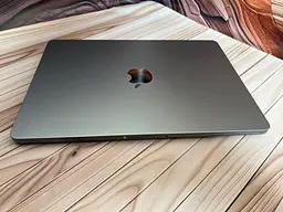 Ноутбук Apple MacBook Air 13.6" 2022 M2/24/512 (P96WXPHLWV) Б/в - мініатюра 8